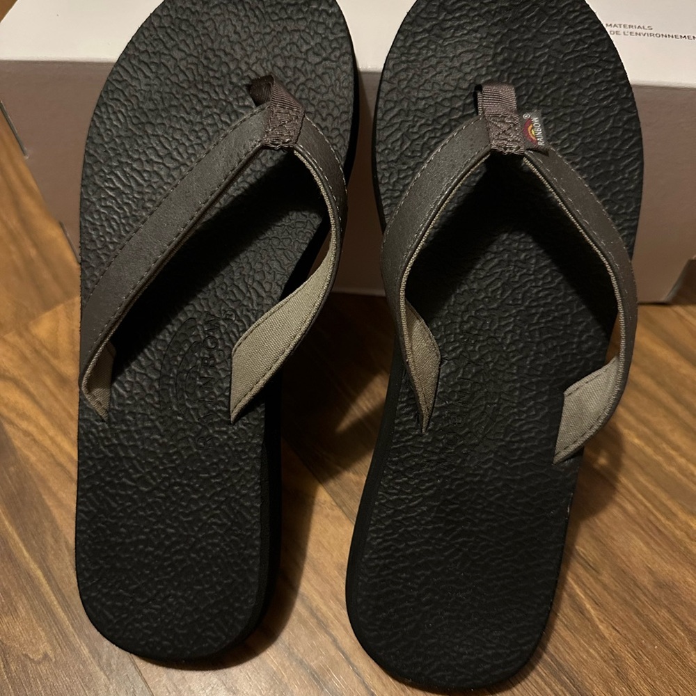 Rainbow Black sandals with charcoal Strap